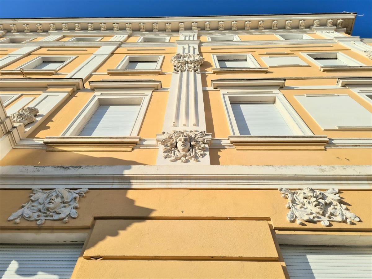 Tom'S Luxury Apartment Zadar, Branimirova Obala Zewnętrze zdjęcie